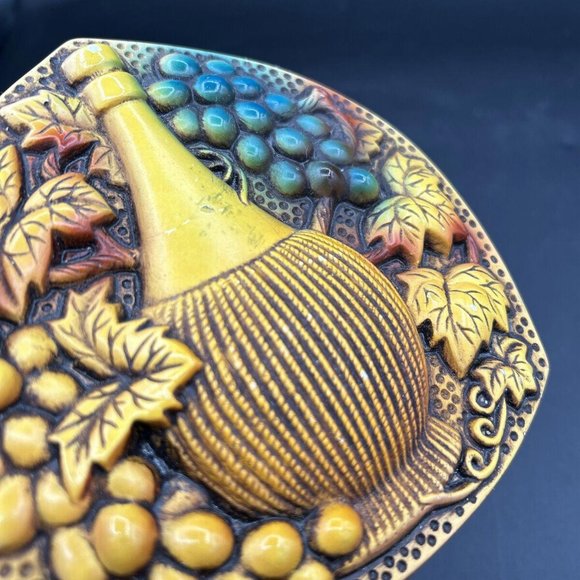 Chalkware Fruit and Vase Wall Hangers 1967 Miller Studios, Pair (2) - Picture 4 of 9